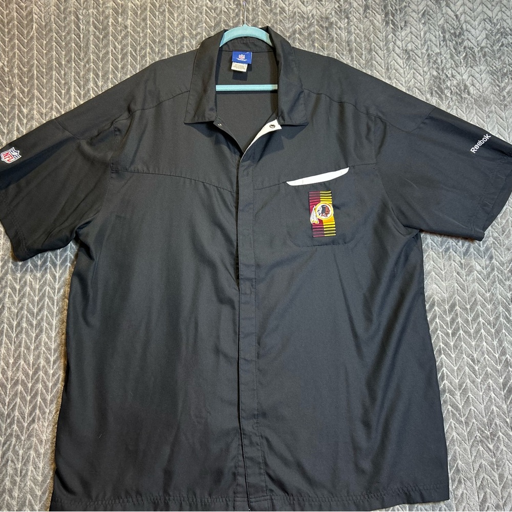 Mens Redskins Shirt Size 3x Black Short Sleeve Button Up Lightweight NFL SKU 52